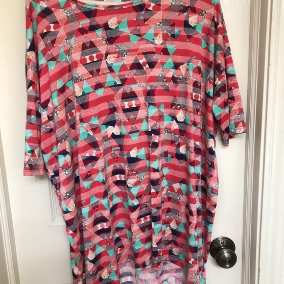 shirts and dresses - Picture 12 of 16